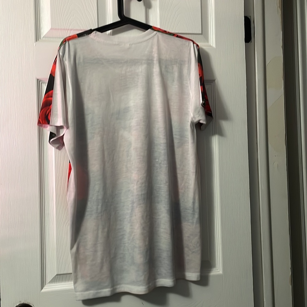 Superman & Roses Tee - Picture 4 of 4